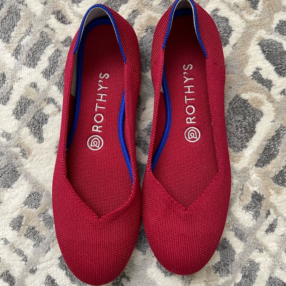 Rothy’s round toe flat in Chili Red